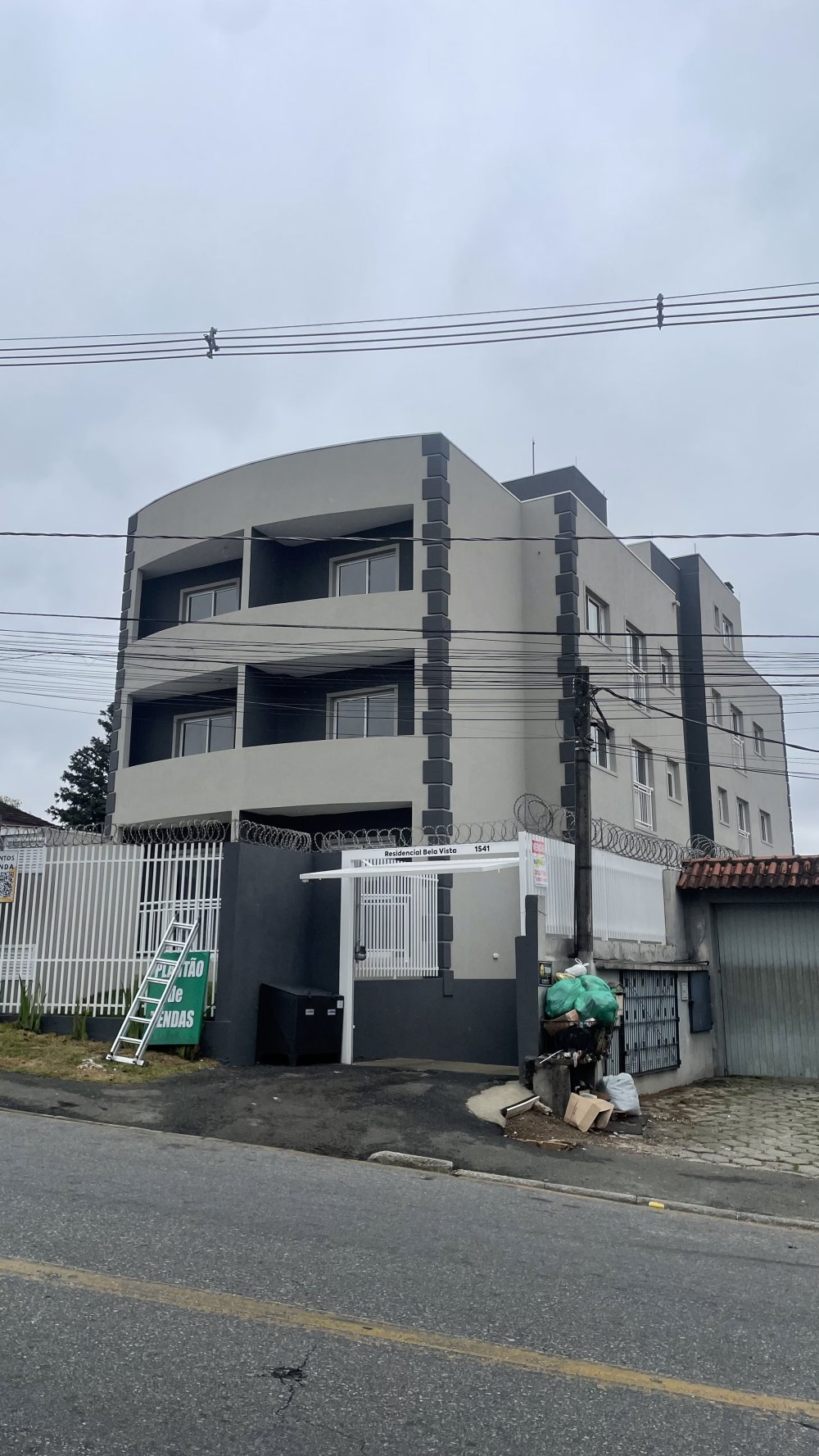 Apartamento - Venda - Porto - Curitiba - PR